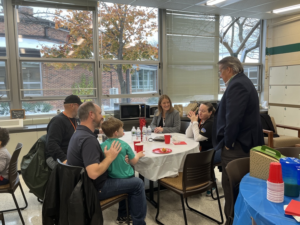 Veterans Day Breakfast at Primary