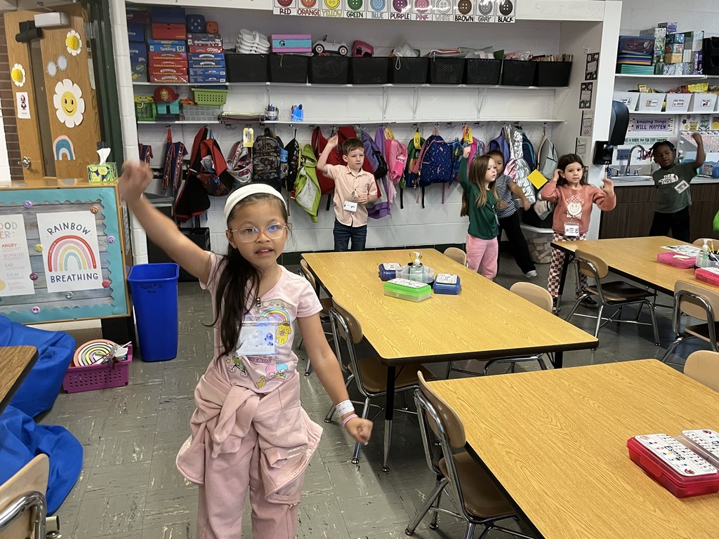 Heeres Hawks - Kindergarten Class at Woodland Primary