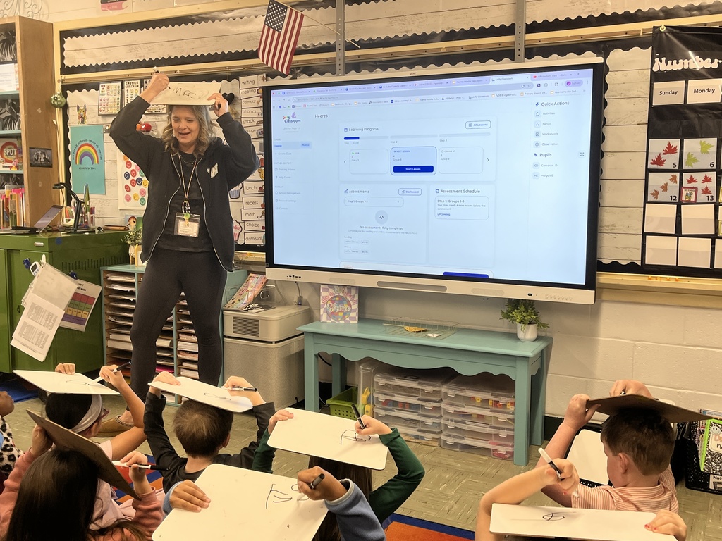 Heeres Hawks - Kindergarten Class at Woodland Primary