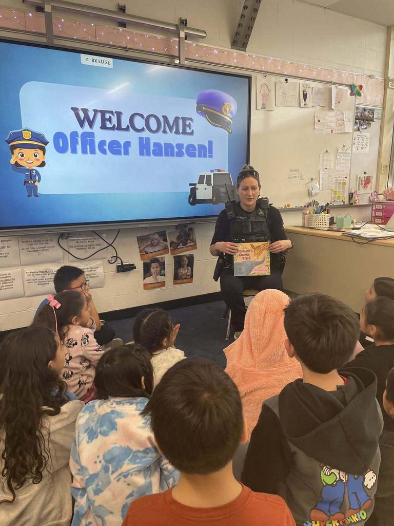 Leaders are Readers at Woodland Elementary 