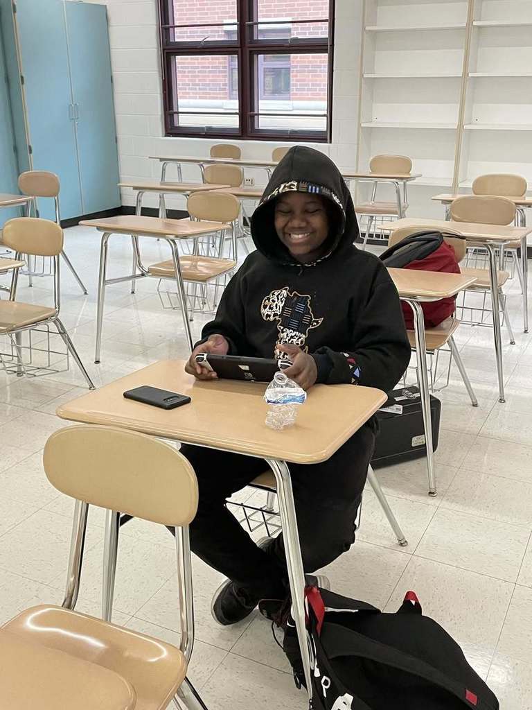 Students in eSports Club at WMS