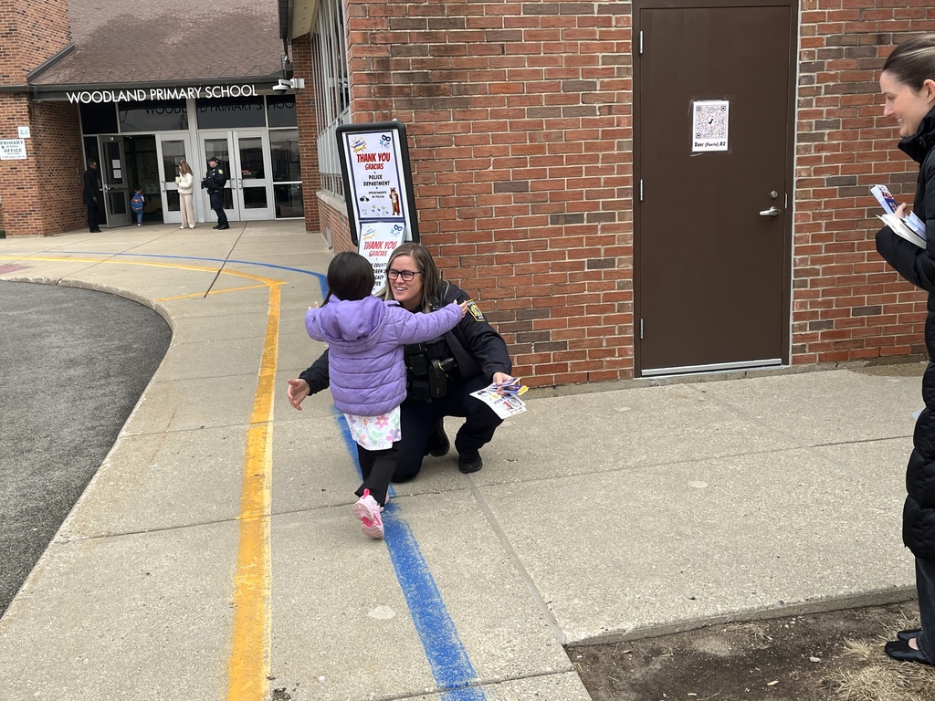 Morning Greetings from the Gurnee Police Department at Woodland Primary