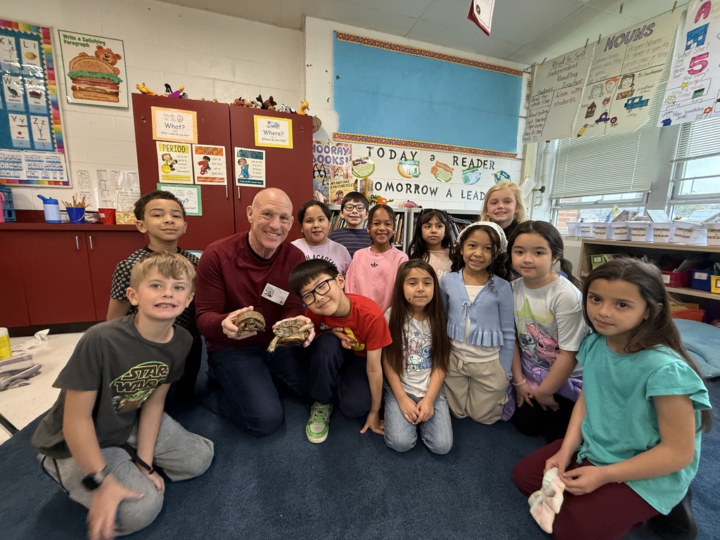 Classroom visitor brings turtles to show the students