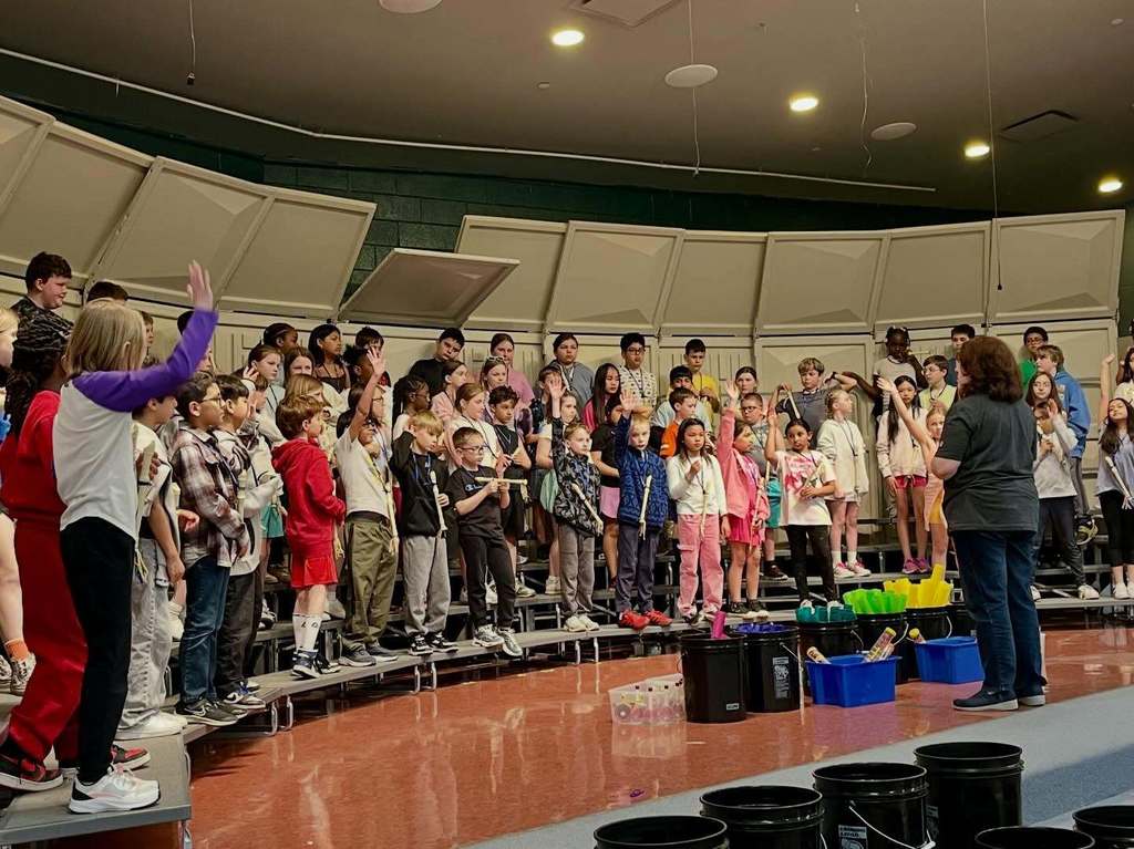 Rehearsals underway for the 4th Grade Music Concerts at Woodland Intermediate! #LifeintheW 🎶💚 