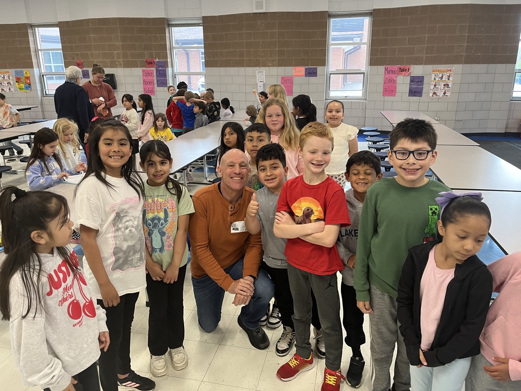 Students with community volutneer