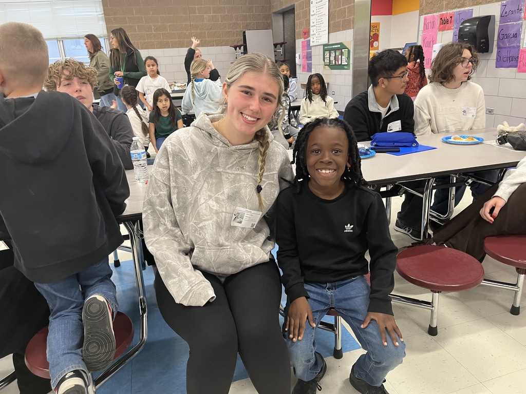 Students with community volutneer