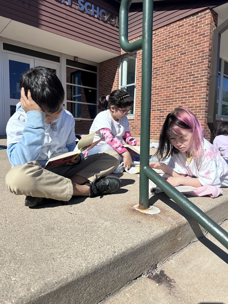 Fresh air and books - Reading in the Sunshine, May 2026