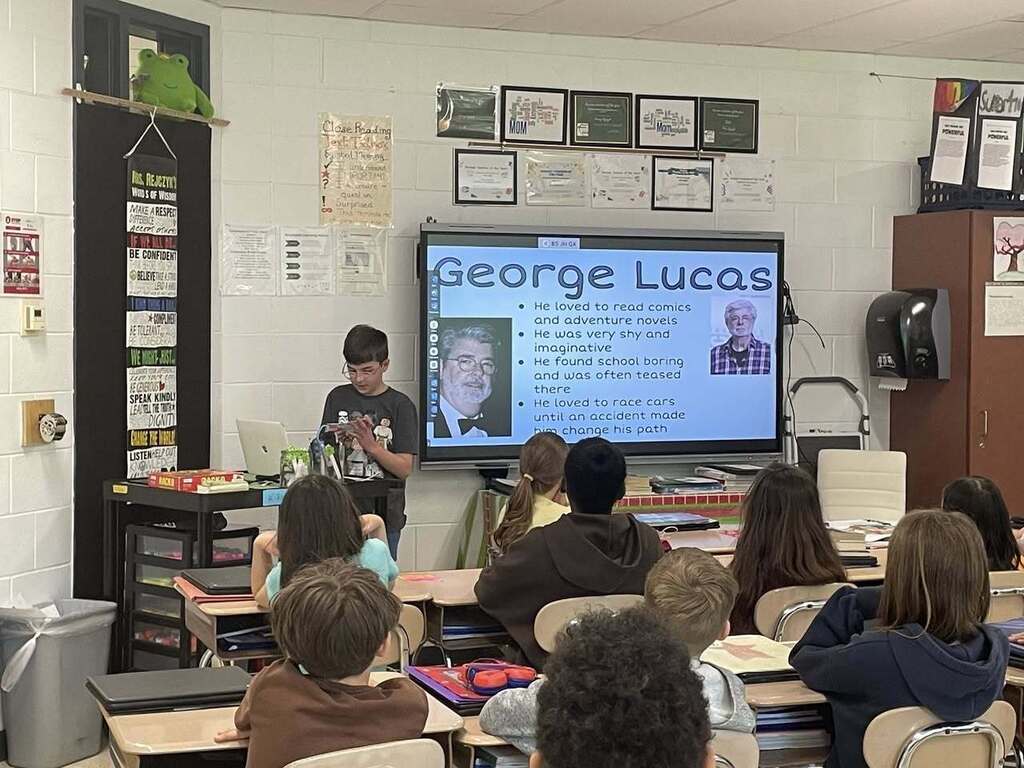4th Grade students presenting to their class