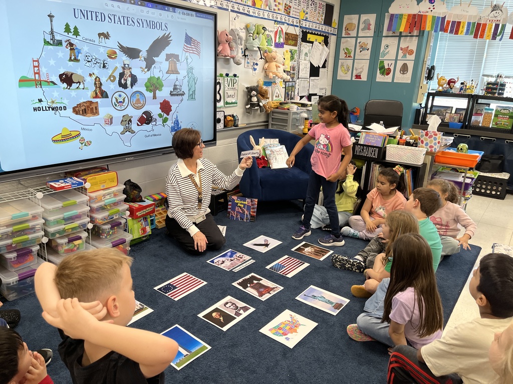 Mrs. Hansen's Class discusses United States Symbols