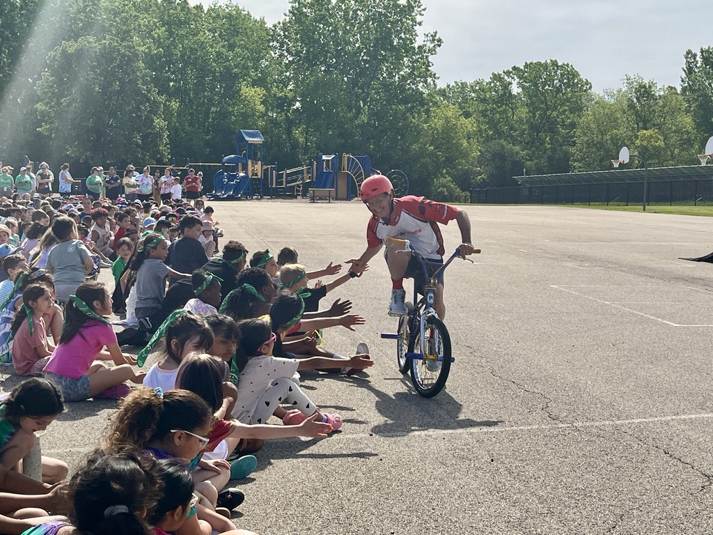 Field Day at Woodland Elementary, May 2026