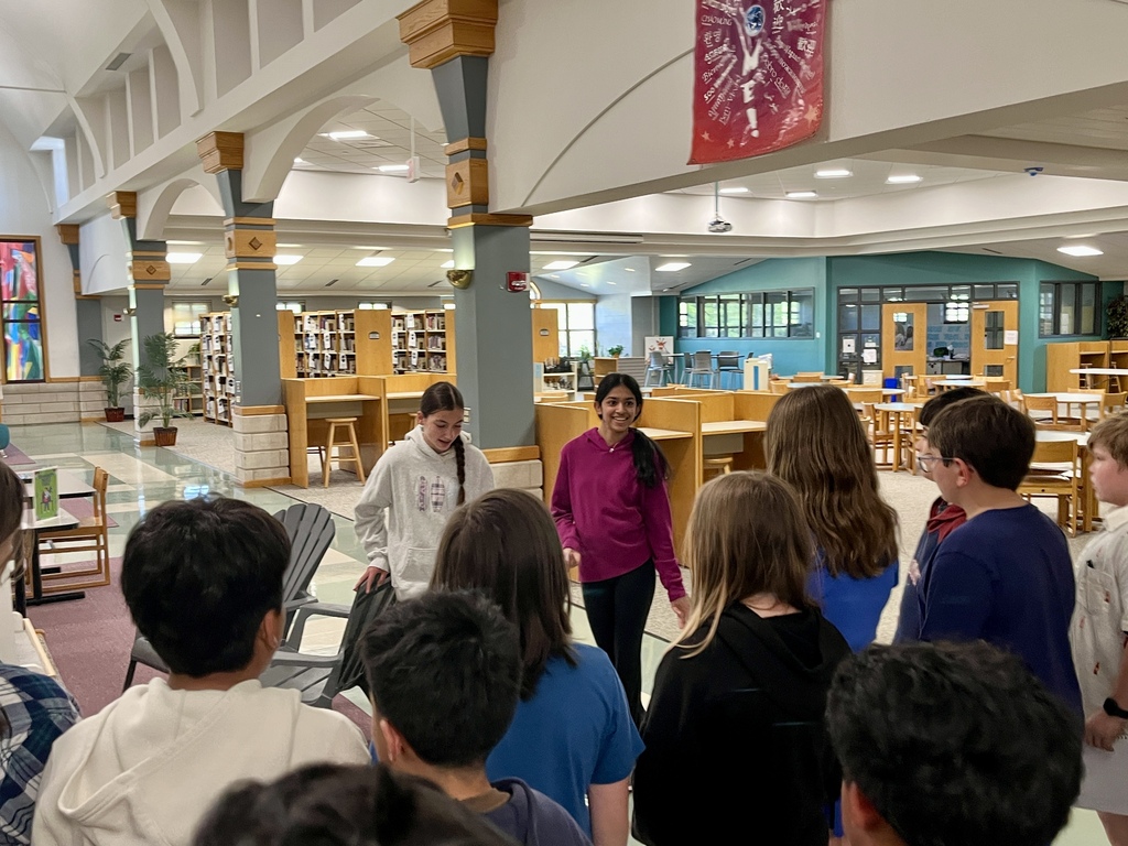 5th grade students tour the Middle School as they prepare to move up to 6th grade!
