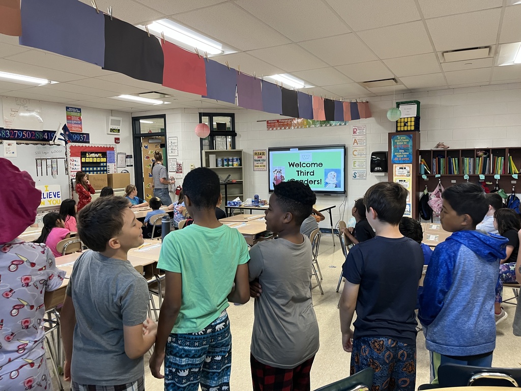 3rd graders visit Intermediate to prepare for their transition to 4th grade