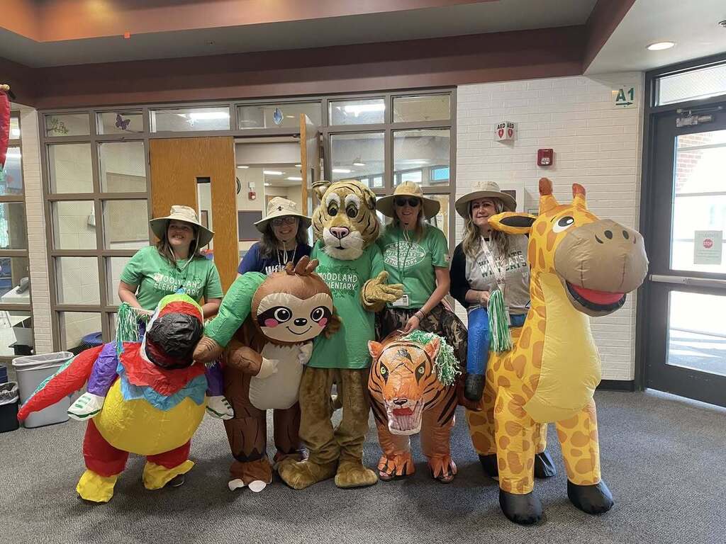 Woodland Elementary 3rd Grade Parade