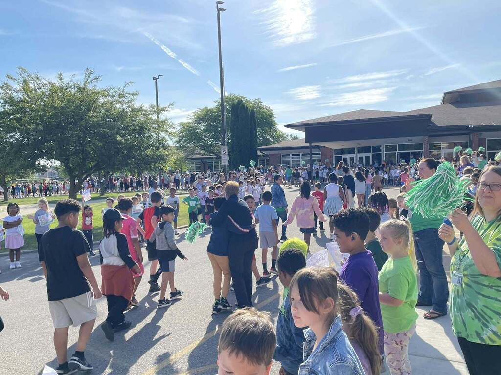 Woodland Elementary 3rd Grade Parade