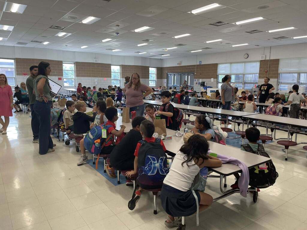 WSA and ESY Students in the cafeteria