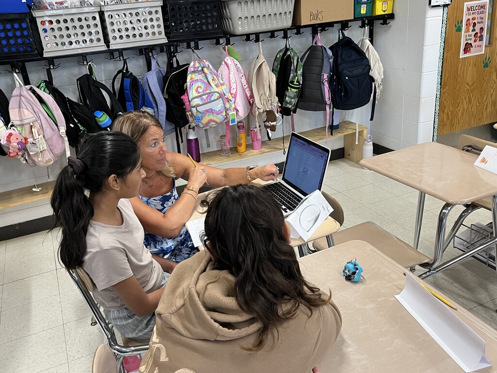Summer in the W - Students work in pairs to calculate the costs of going out to lunch