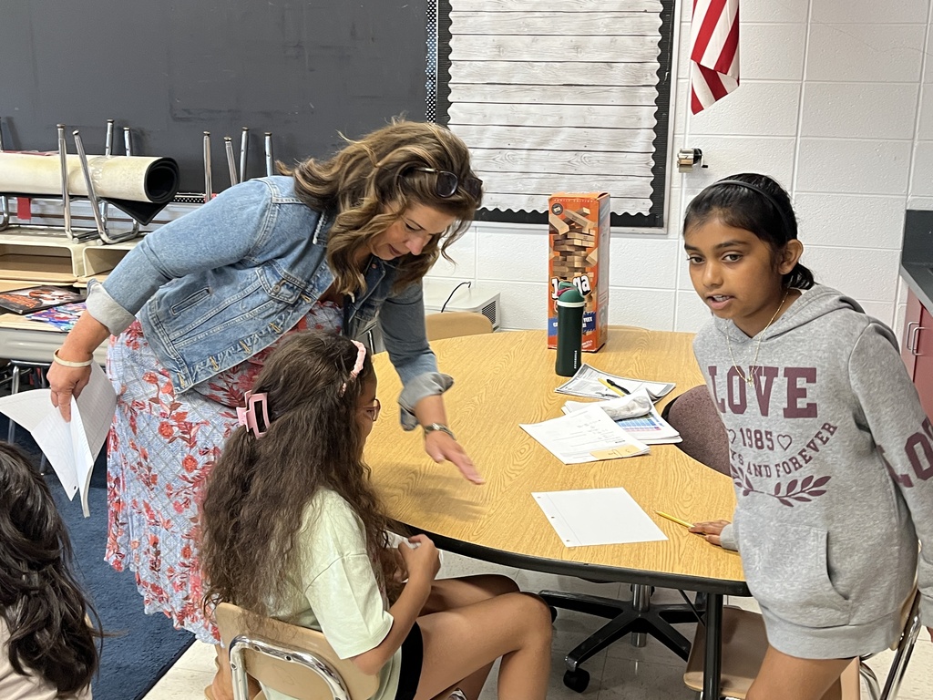 Summer in the W - Students work in pairs to calculate the costs of going out to lunch