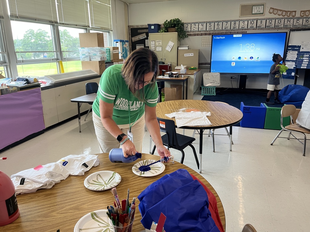 Painting t-shirts in Summer School