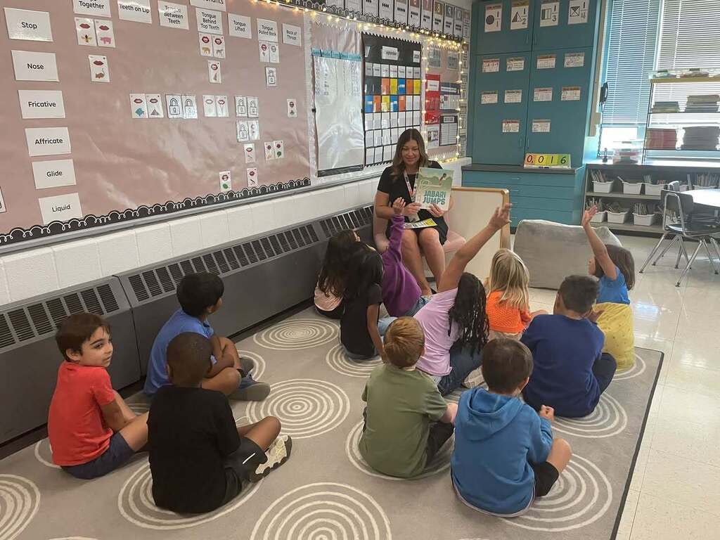 Ms. Watt's class reading