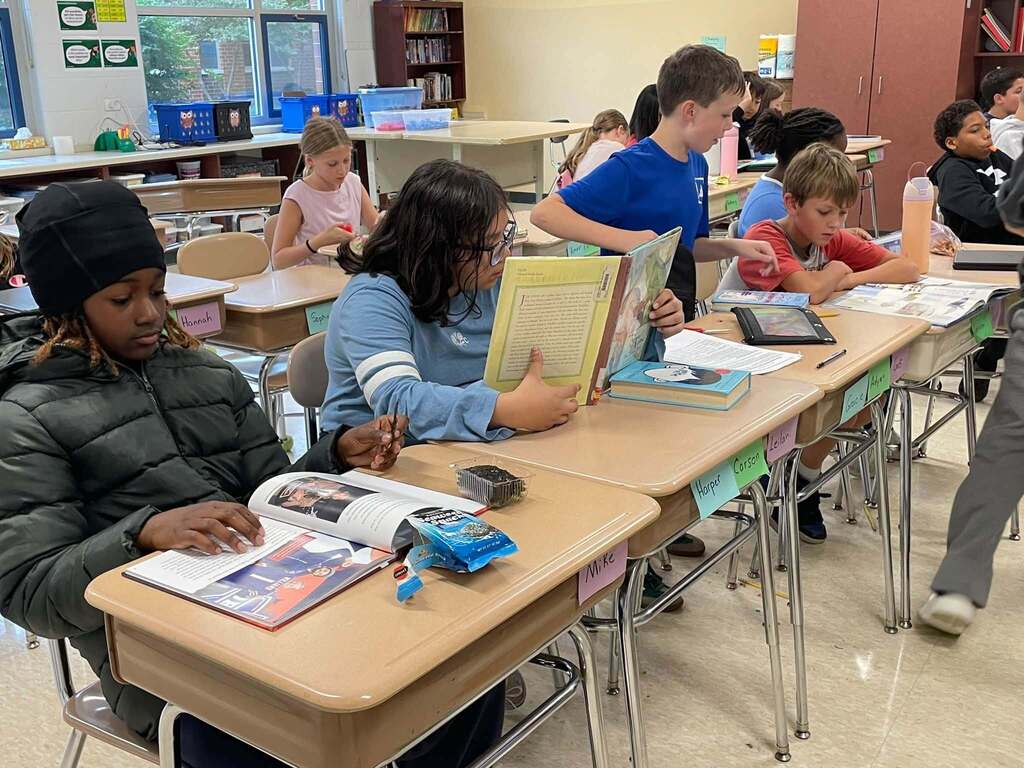 Students participating in Districtwide Day of Service