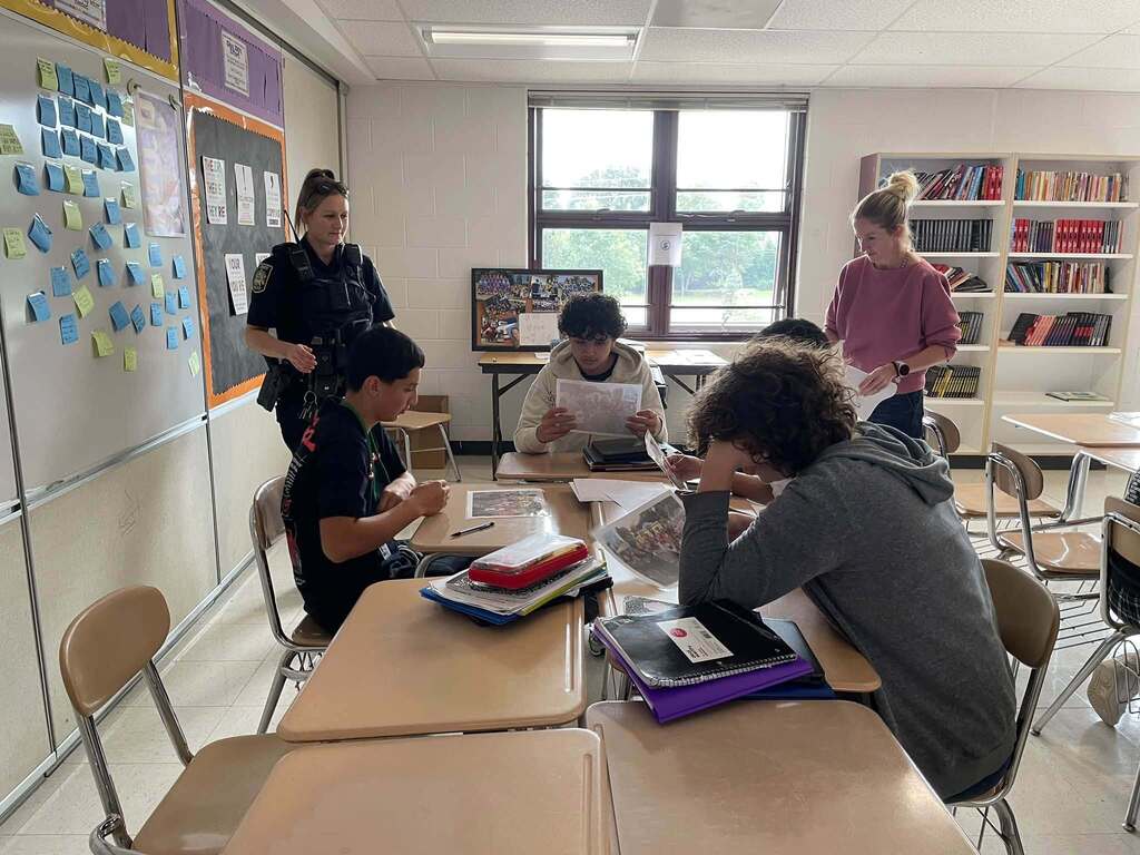 Students in Ms. Wakefield's class working the Dets. Hansen and Parsell