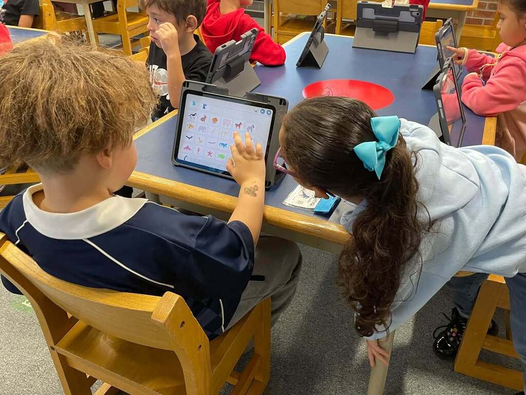 Coding lesson at Primary 