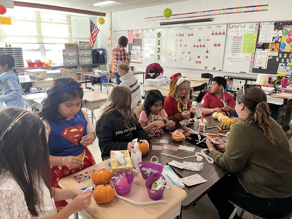 Fall Party Craft - decorating pumpkins