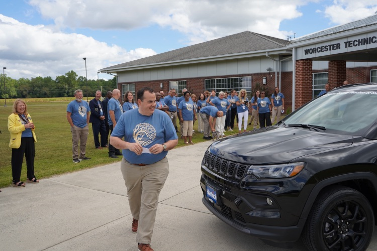 teacher of the year car presentation