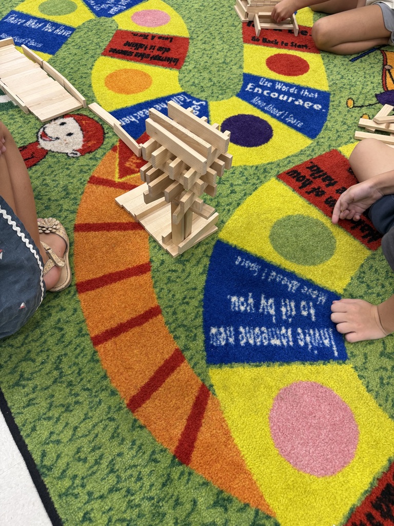 kids building with blocks