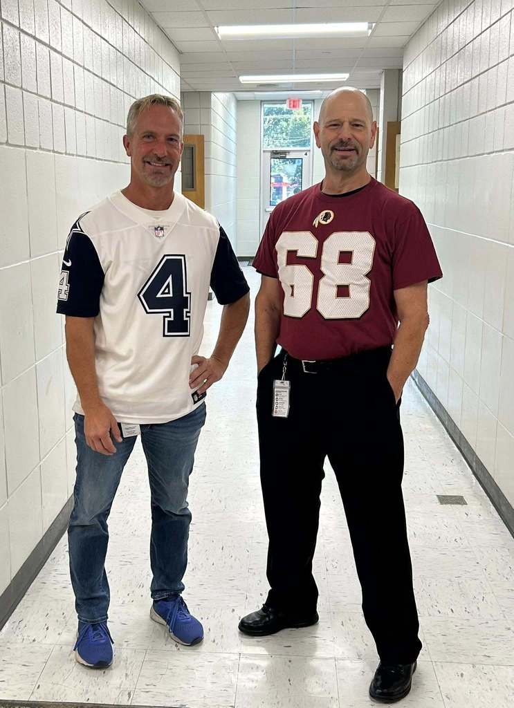 HOCO Spirit Week 2025 Twin Day