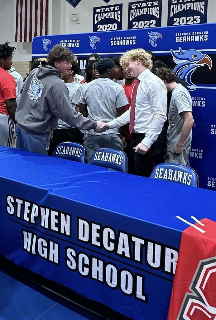 Johnny Hobgood sports signing