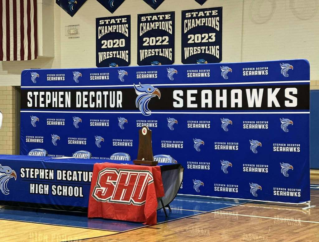 Johnny Hobgood sports signing