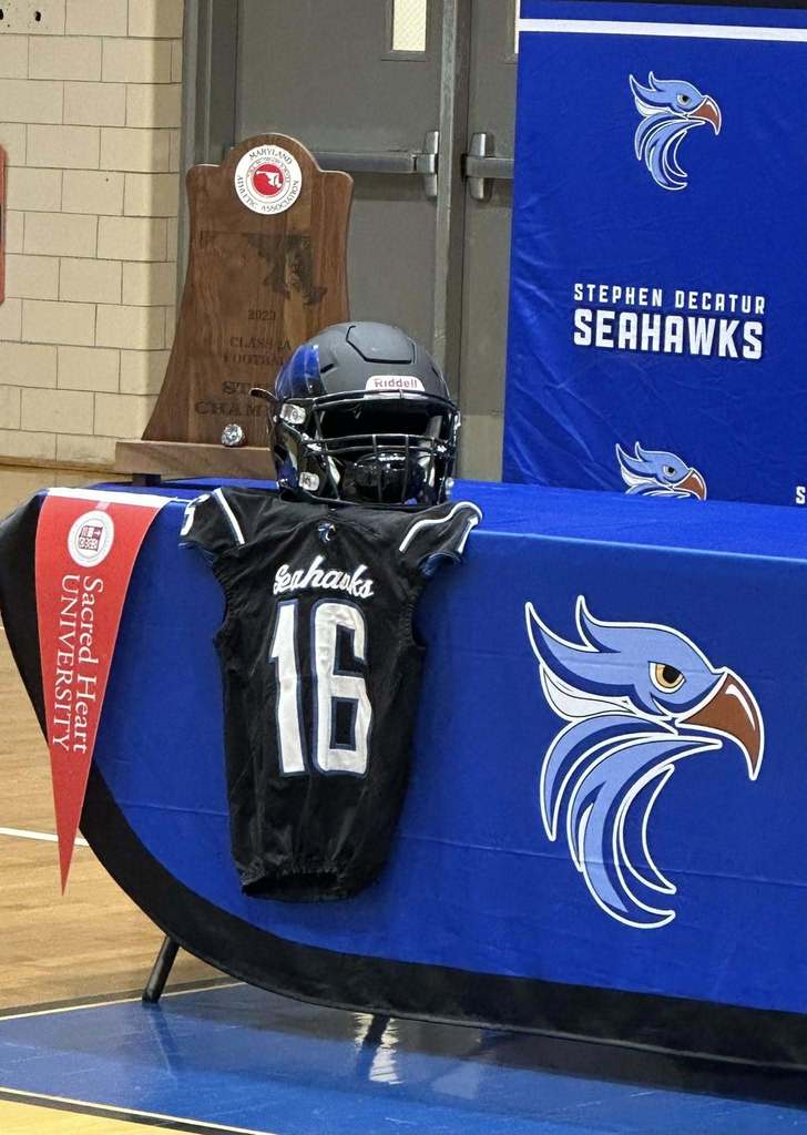 Johnny Hobgood sports signing