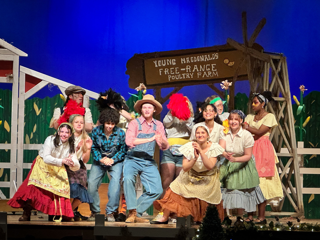 SDHS Walkthrough - Theater Performance