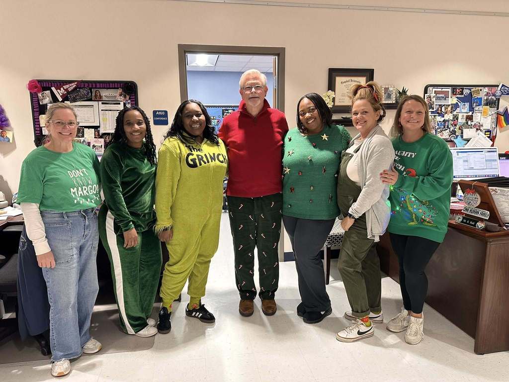 PreHoliday spirit week at SDHS