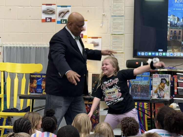 students with Bryan Collier