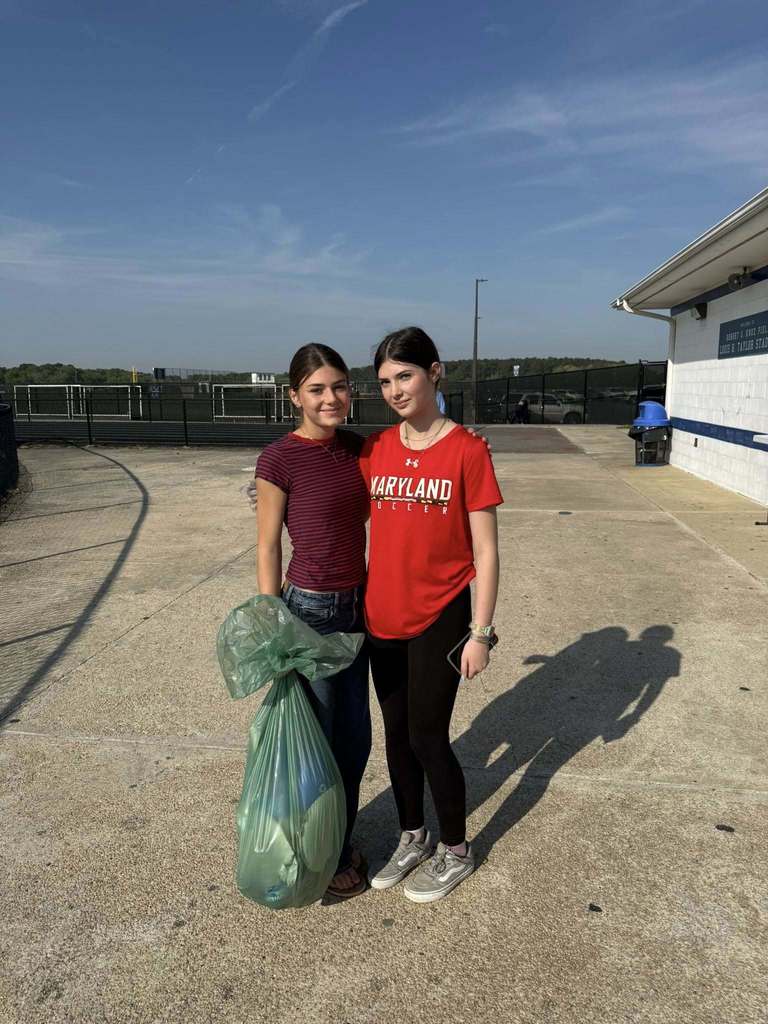 Surfrider Club cleans up SDHS on Earth Day