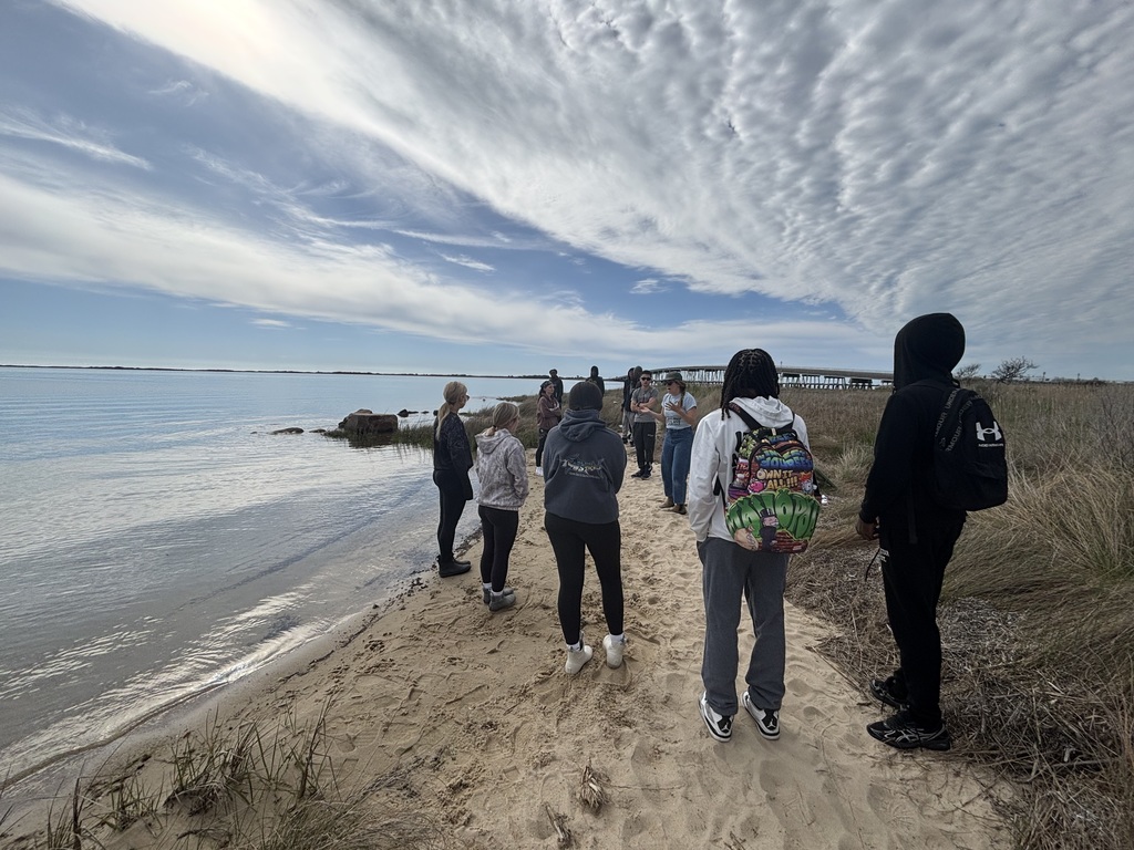 SHHS Students learning more about their local coastlines