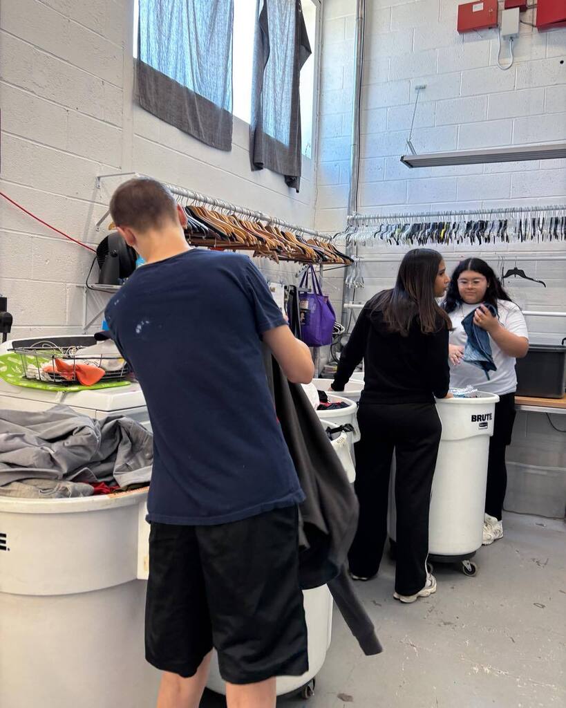 students volunteer at Coastal Hospice Thrift Shop