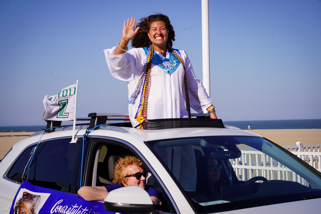 SDHS Boardwalk Parade