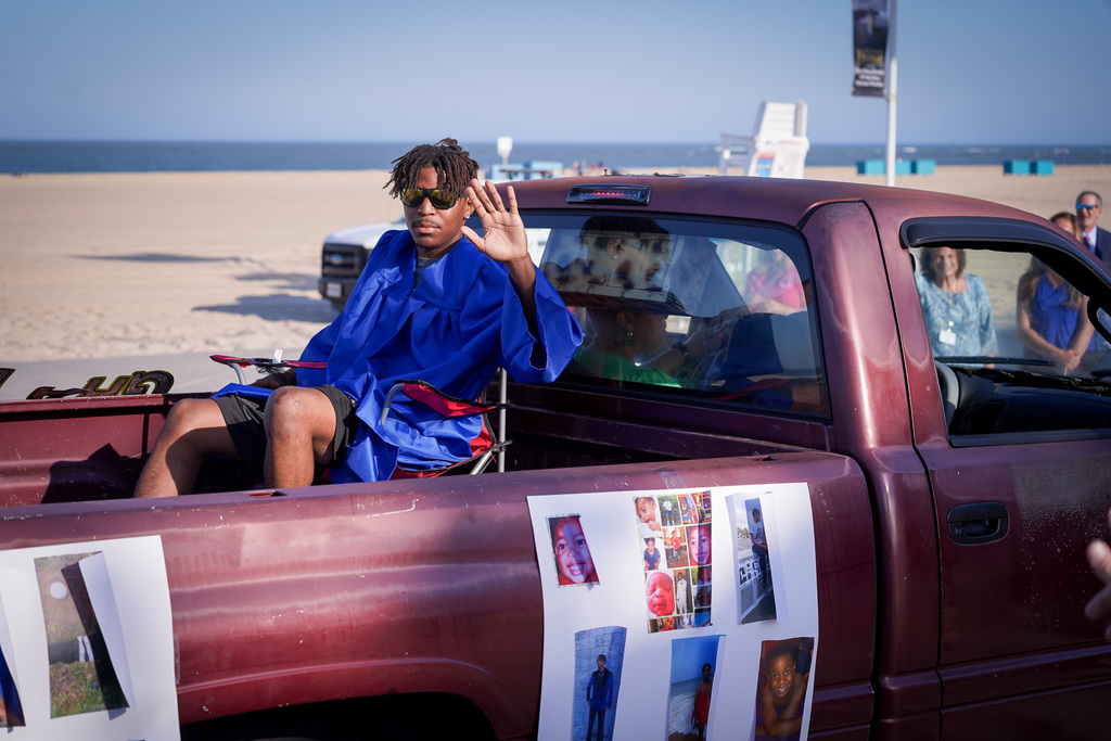 SDHS Boardwalk Parade