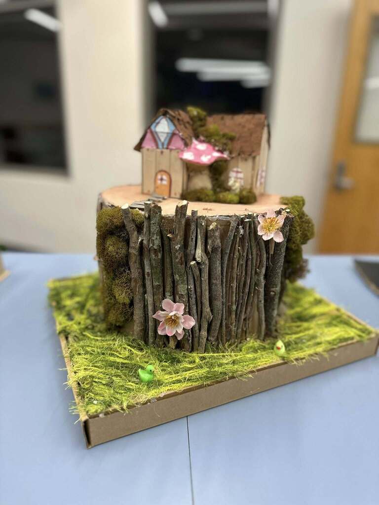 SDHS students make tree houses for art project