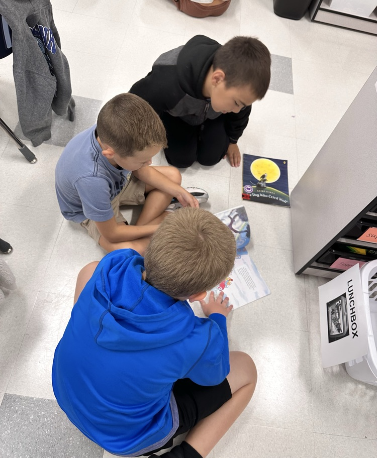 kids reading 