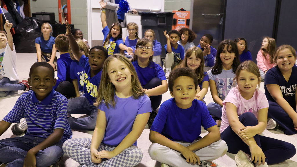 Group photo of students smiling
