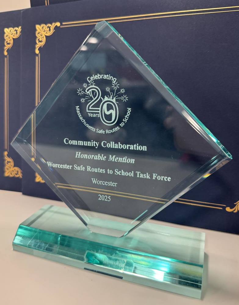 A glass award giving Worcester Public Schools an honorable mention
