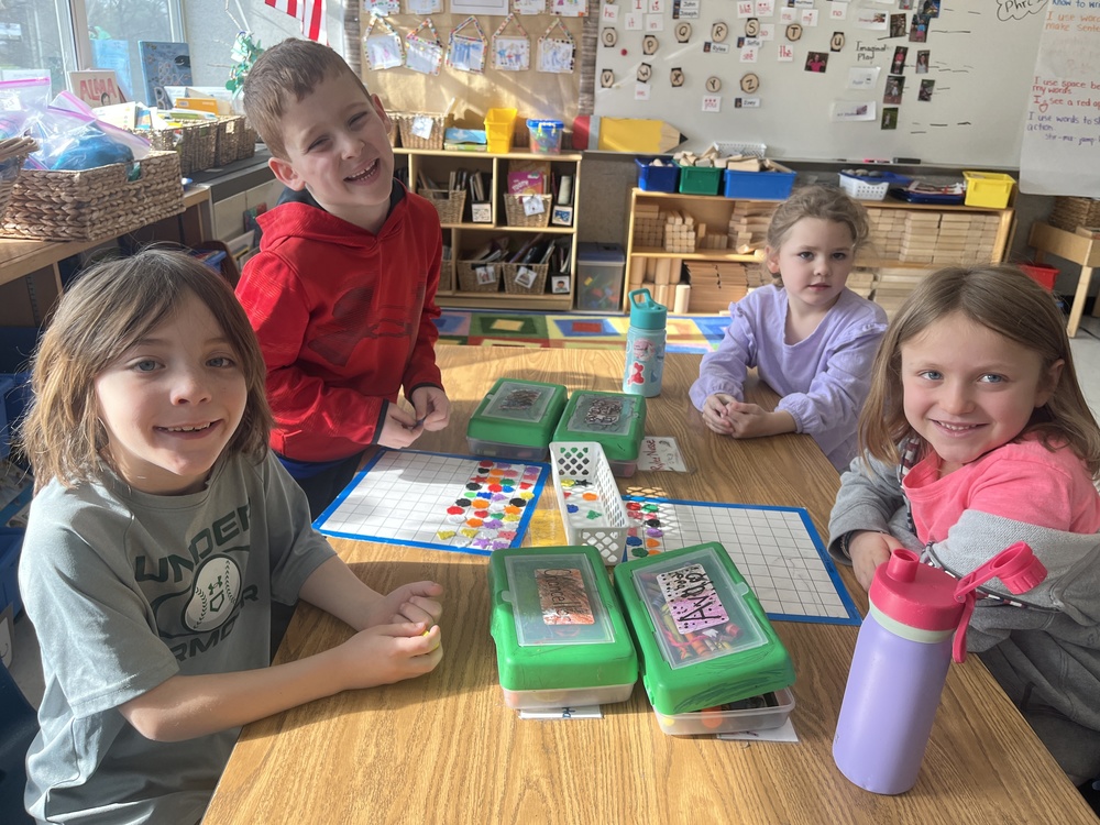 kinddergarten students