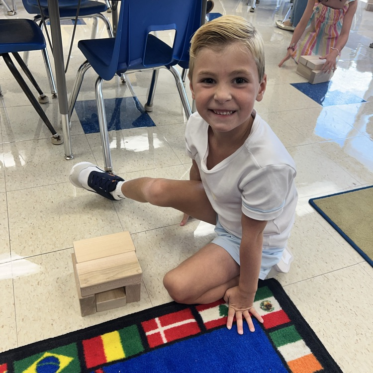KRO enjoys block play