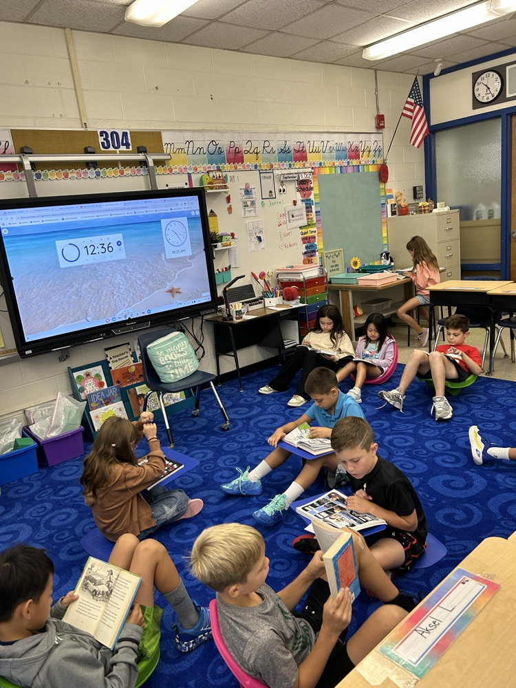 third graders reading 