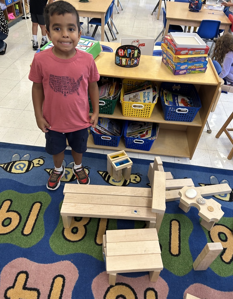 children creating