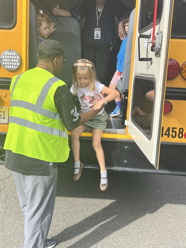 KRO learned about bus safety today.
